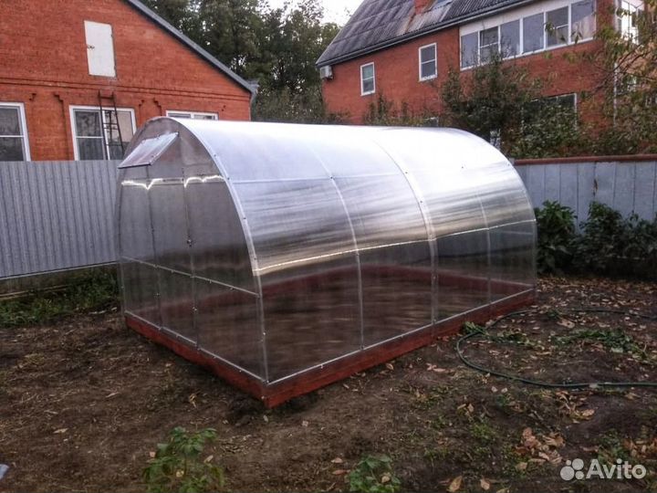 Теплица арочная