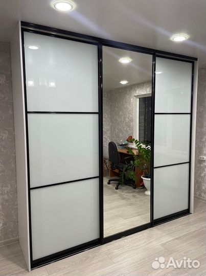 Шкаф стенка