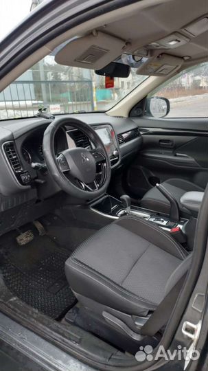 Mitsubishi Outlander 2.0 CVT, 2020, 70 000 км