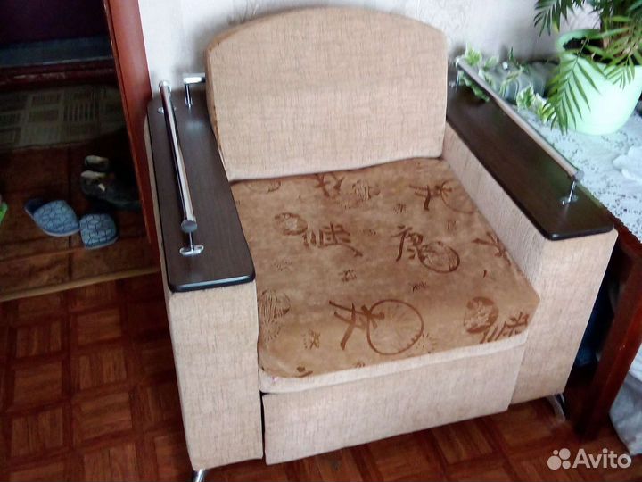 Диван два кресла б.у