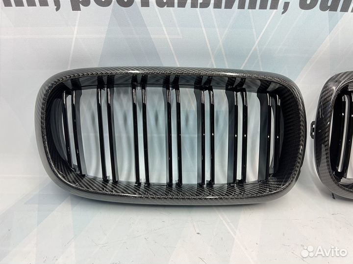 Решетка радиатора BMW X5 F15, М стиль, карбон