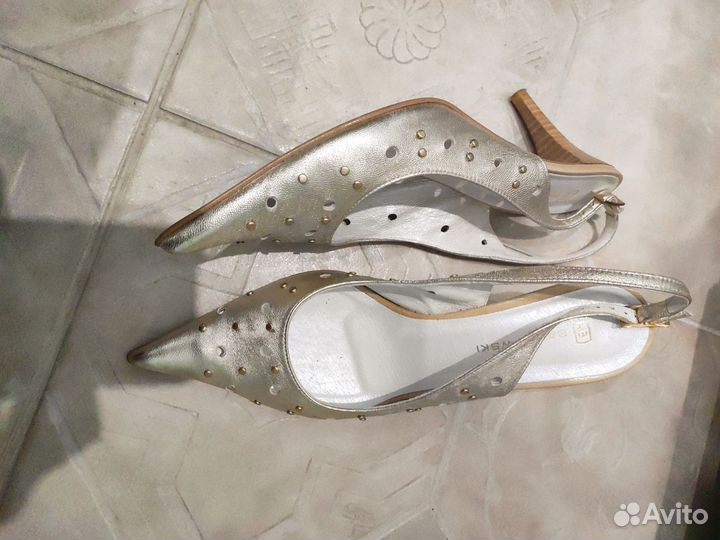 Туфли женские кожаные