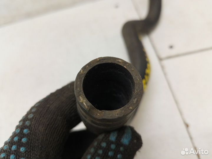 Патрубок системы охлаждения