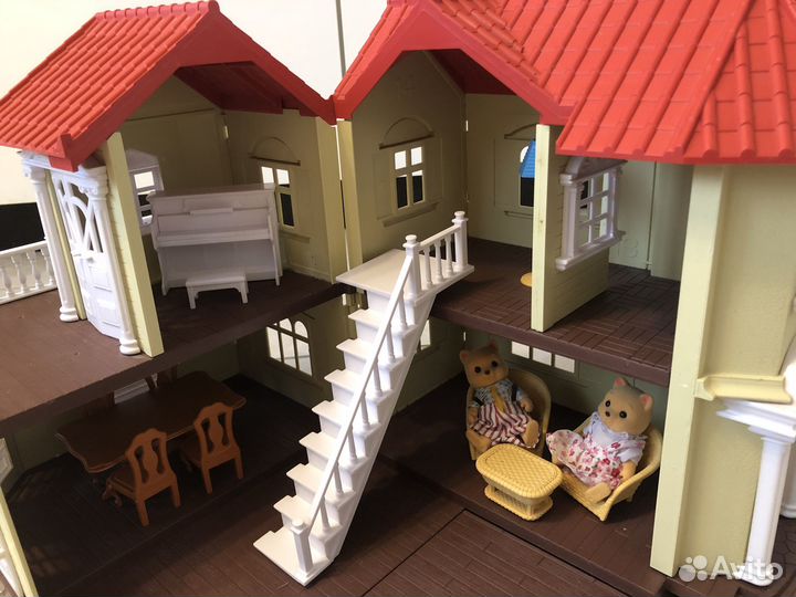 Детский игрушечный домик