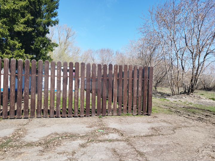 Торговый павильон с землёй