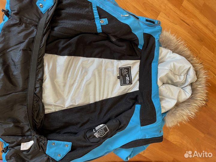 Комплект горнолыжной одежды