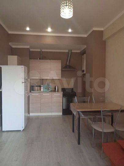 2-к. квартира, 42 м², 4/8 эт.