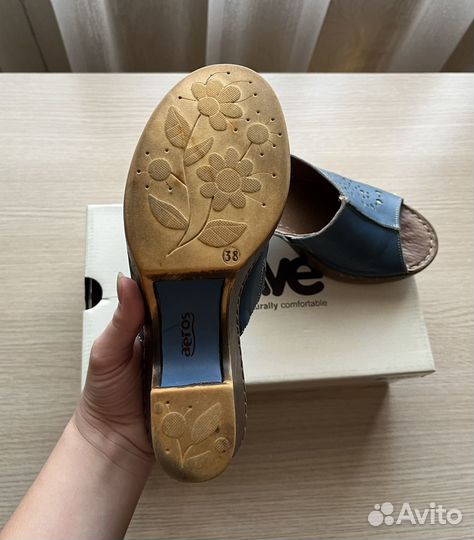 Сабо на деревянной подошве 38