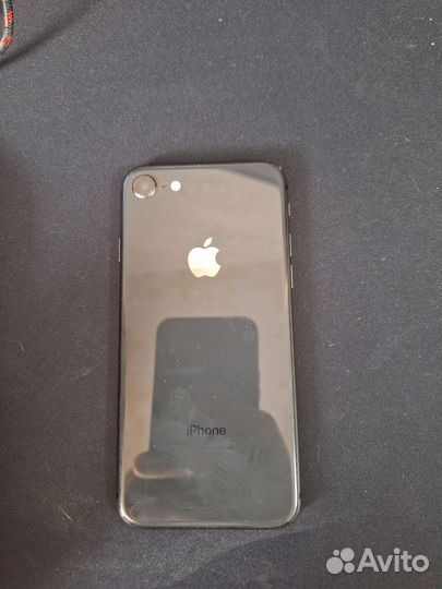 iPhone 8, 64 ГБ
