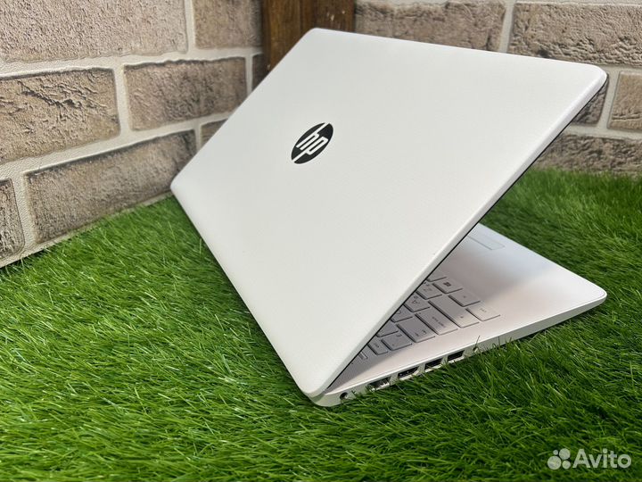 Мощный 5 ядер Hp A9-9425/Radeon 2Gb/8/SSD+HDD