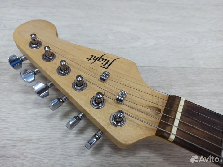 Электрогитара Flight