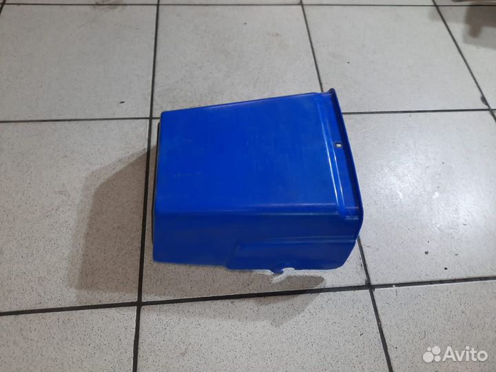 Накладка заднего фонаря Yamaha XT600Z 1988