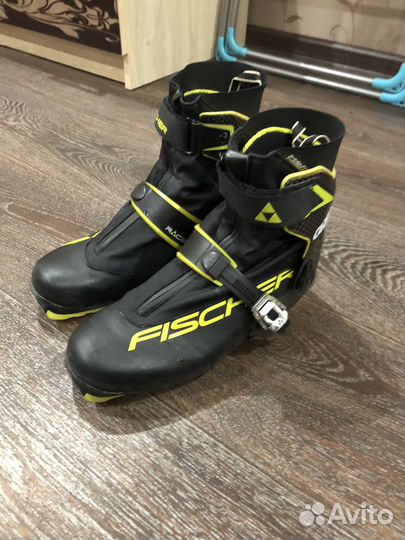 Лыжные ботинки fischer
