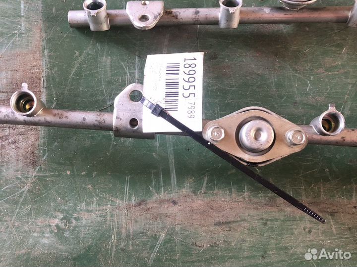 Топливная рампа Nissan VQ35DE