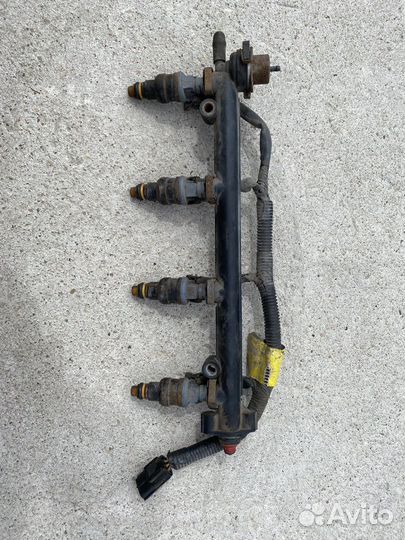 Топливная рампа Land Rover Freelander 1