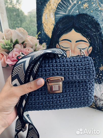 Вязаная сумка кросс-боди