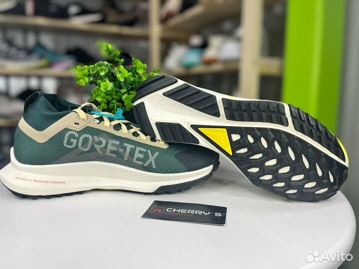 Nike pegasus trail 4 gore tex 42EU оригинал