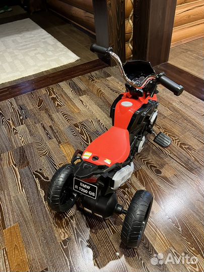 Детский трехколесный велосипед BMW