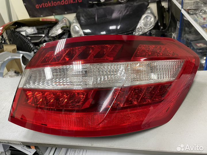 Mercedes W212 - Фонарь задний правый