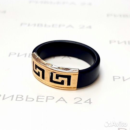 Золотое кольцо с каучуком 585 пробы 1.25 грамм