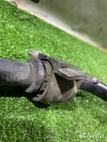 Стабилизатор задний Volkswagen Passat B6 CDA 2010