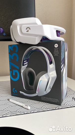 Наушники Logitech g733