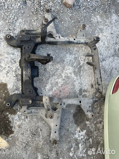 Подрамник передний opel zafira b