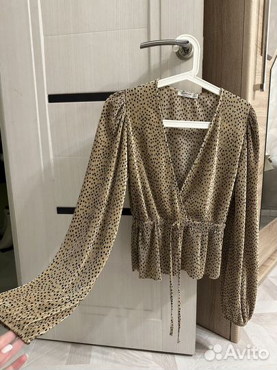 Блуза Stradivarius M