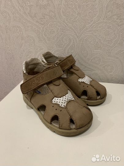 Сандалии для малыша 21