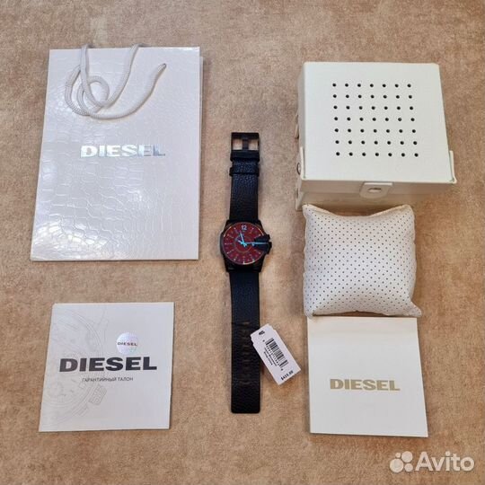 Часы Оригинальные новые diesel Mega Chief DZ1657