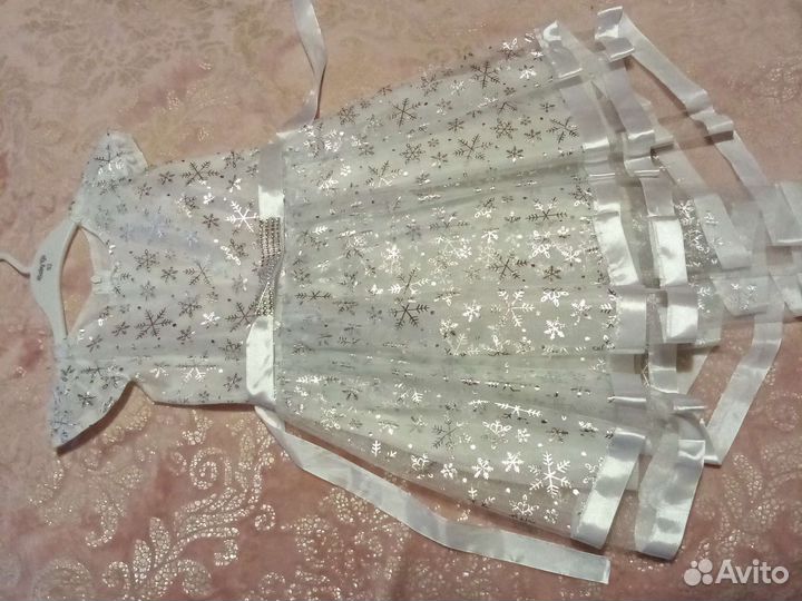 Платье для девочки новогоднее