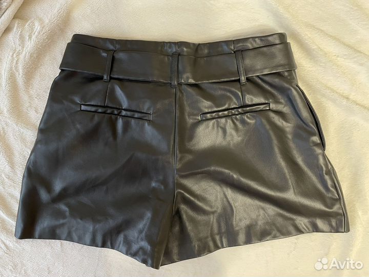 Шорты из эко кожи zara