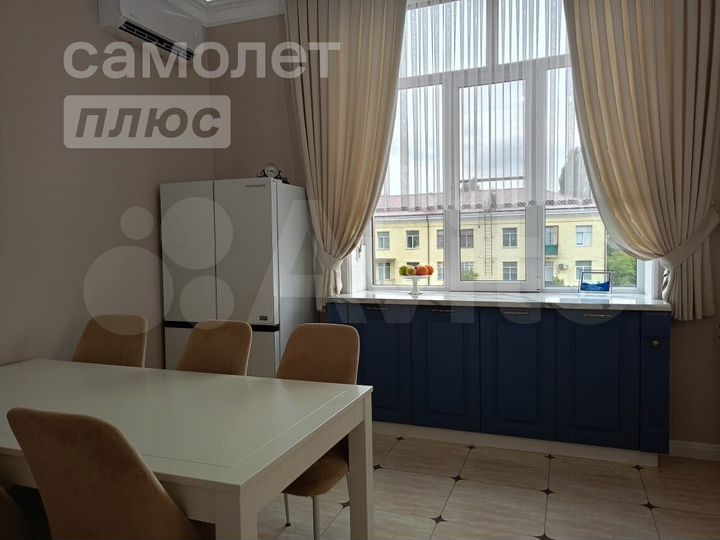 4-к. квартира, 133 м², 4/5 эт.