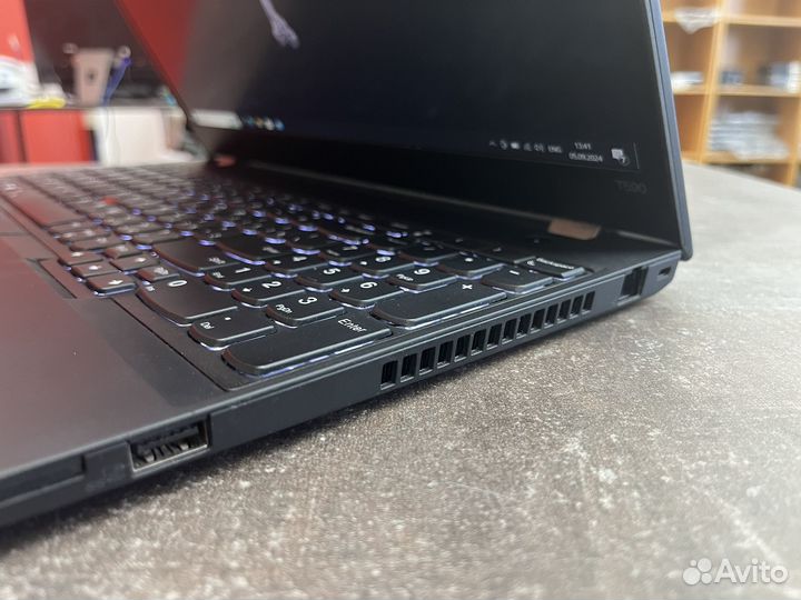 Ноутбук Lenovo T590 i5/16/256/MX250