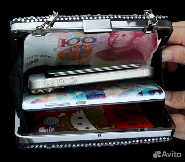 Клатч новый на выпускоой