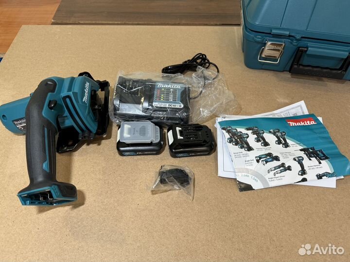 Аккумуляторная дисковая пила Makita HS301dwae