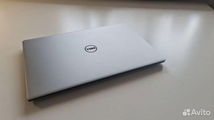 Dell XPS 9350 13 4K IPS i7-6500U 8Gb/256SSD Сенсор