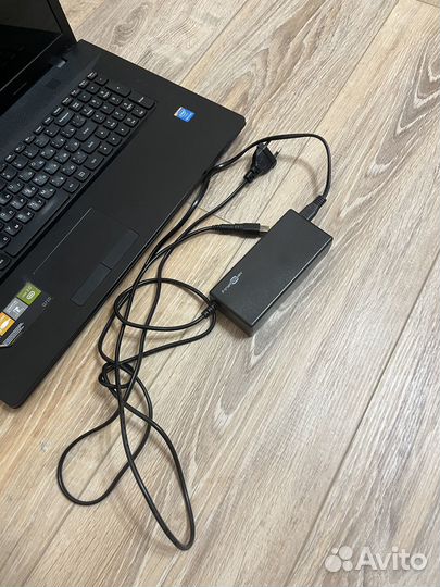 Продам б/у ноутбук