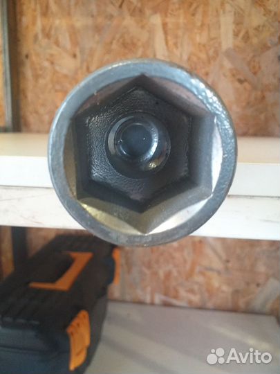 Ключ балонный 2238