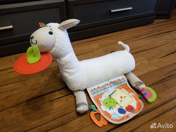 Погремушки, коврик, авто-зеркало, мобиль и др