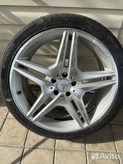 Колеса на mercedes r20 разноширокие