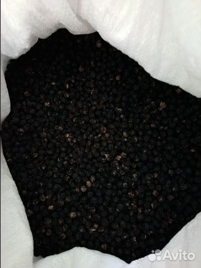 Сухие ягоды амурского бархата