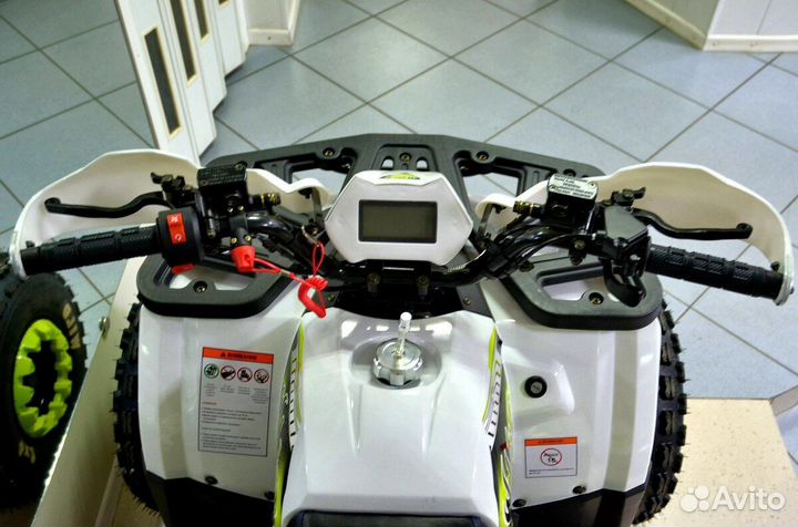 Квадроцикл Motoland MAX 200 красный