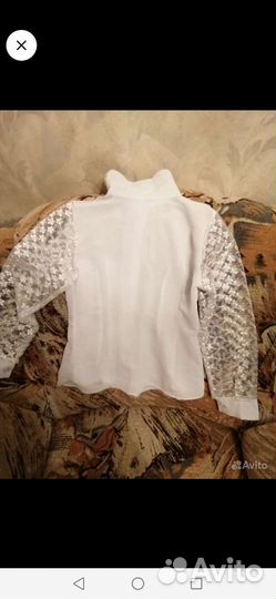 Блузка шикарная(новая) со съёмным жабо