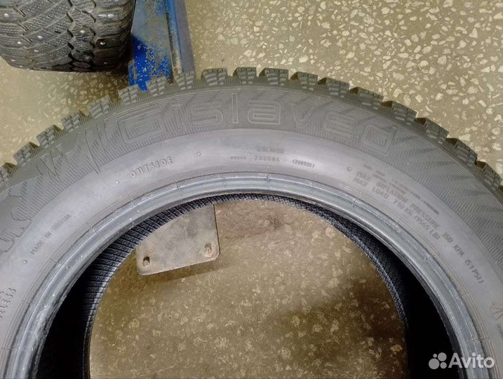 Gislaved Nord Frost 200 205/60 R16 96T