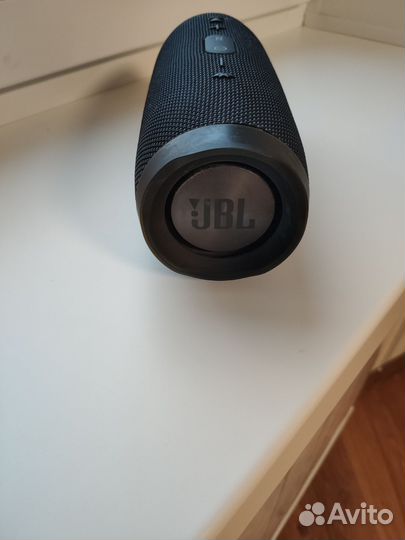 Колонка jbl charge 3