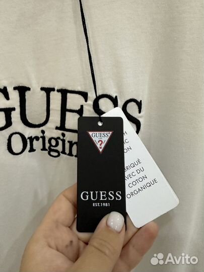 Футболка мужская Guess