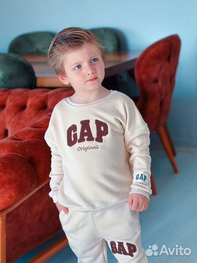 Костюм GAP kids новый для мальчика или девочки