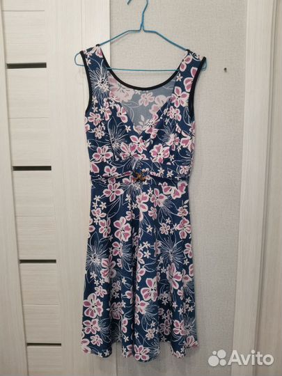 Платья разные