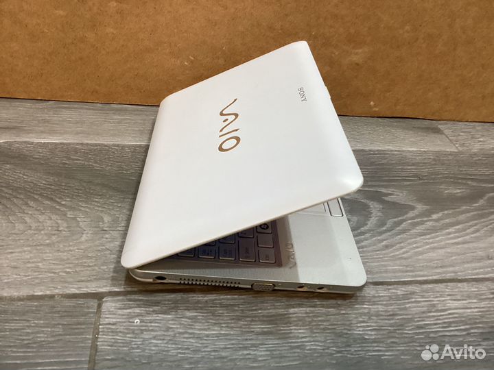 Нетбук Sony PCG-21213V